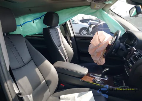 2015 BMW X4 xDrive35I z USA, uszkodzony, nr VIN 5UXXW5C54F0E88929